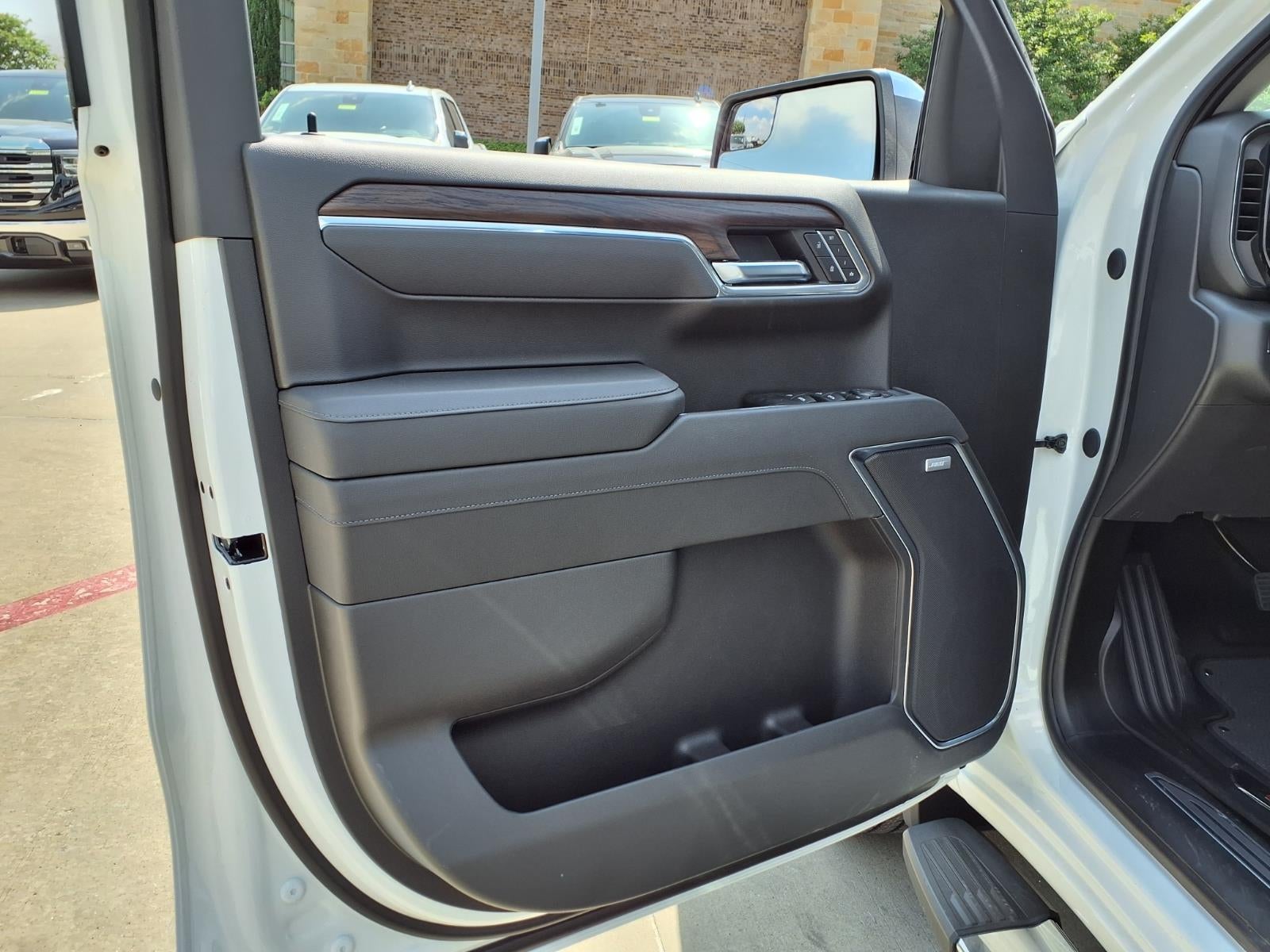 2026 GMC Sierra 1500 SLT Crew Cab Short Box RWD