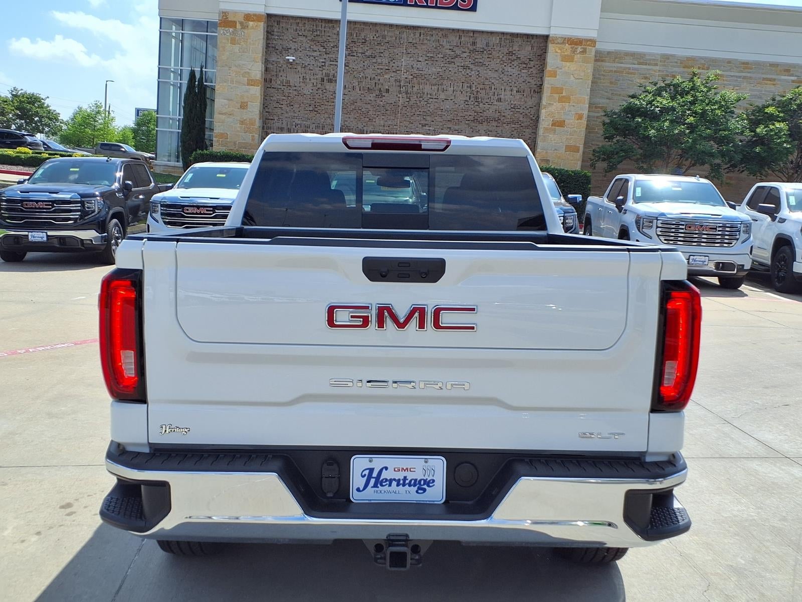 2026 GMC Sierra 1500 SLT Crew Cab Short Box RWD