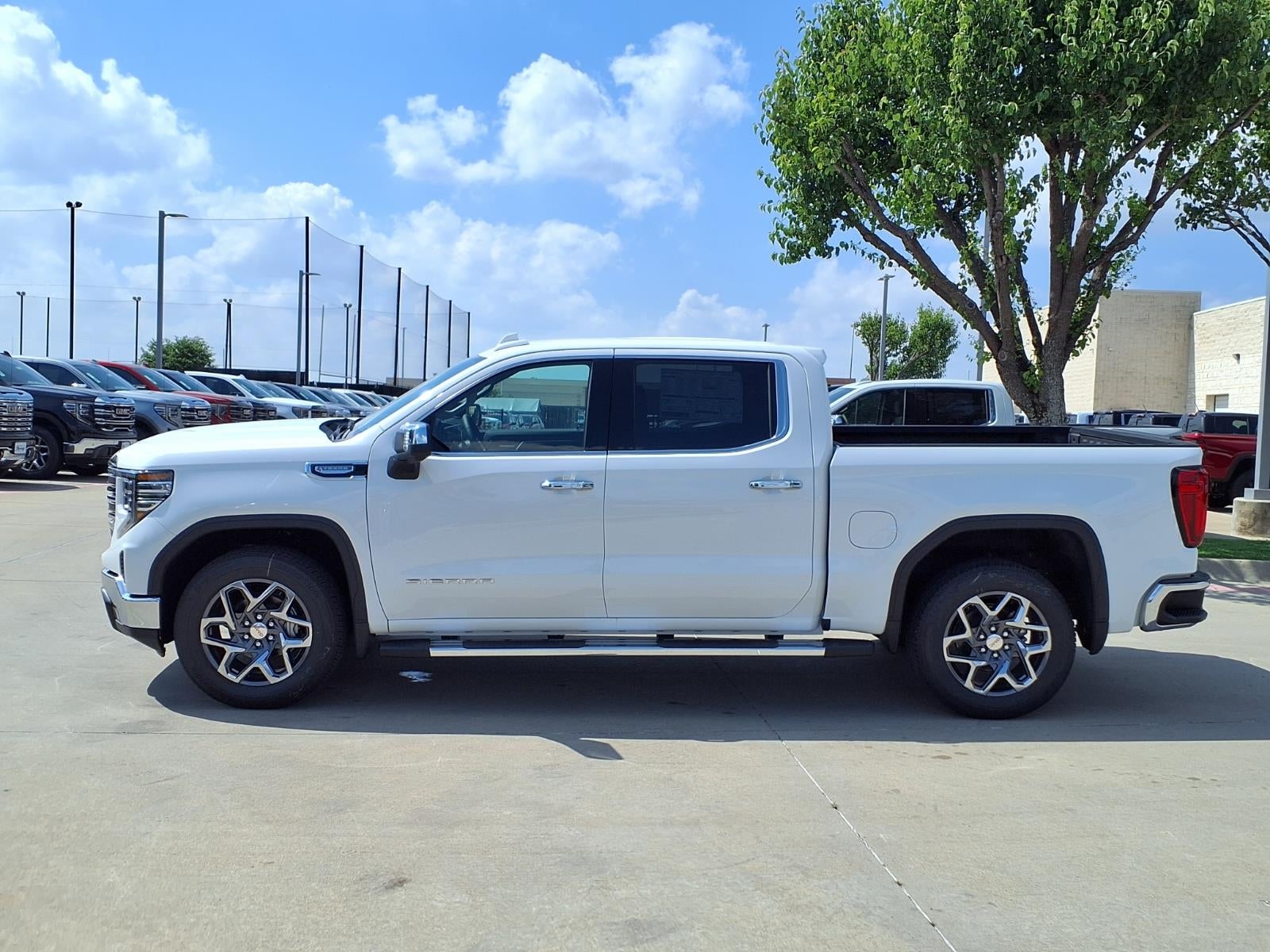 2026 GMC Sierra 1500 SLT Crew Cab Short Box RWD