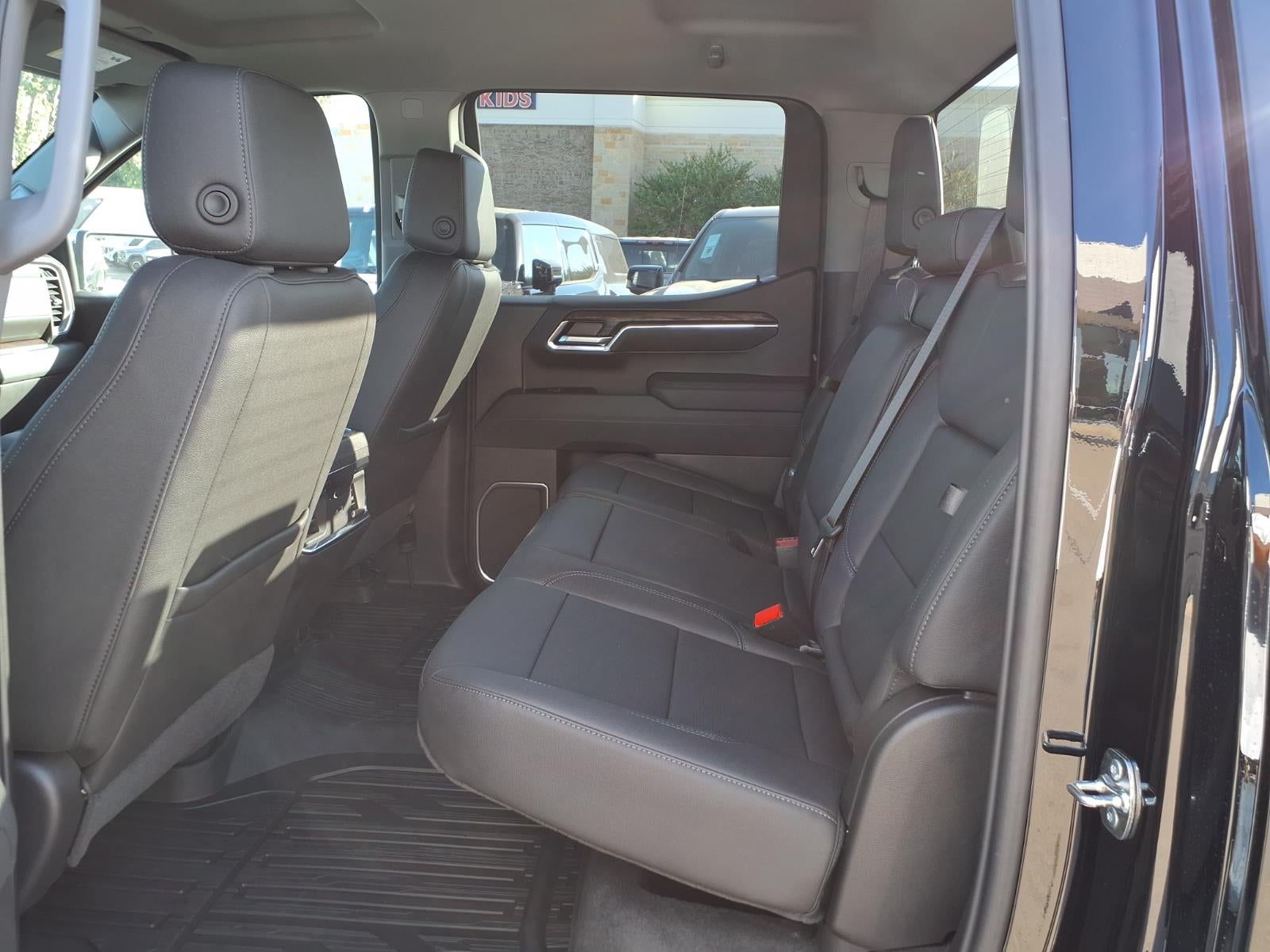 2026 GMC Sierra 1500 SLT Crew Cab Short Box RWD
