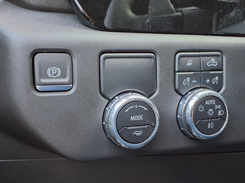 2026 GMC Sierra 1500 SLT Crew Cab Short Box RWD