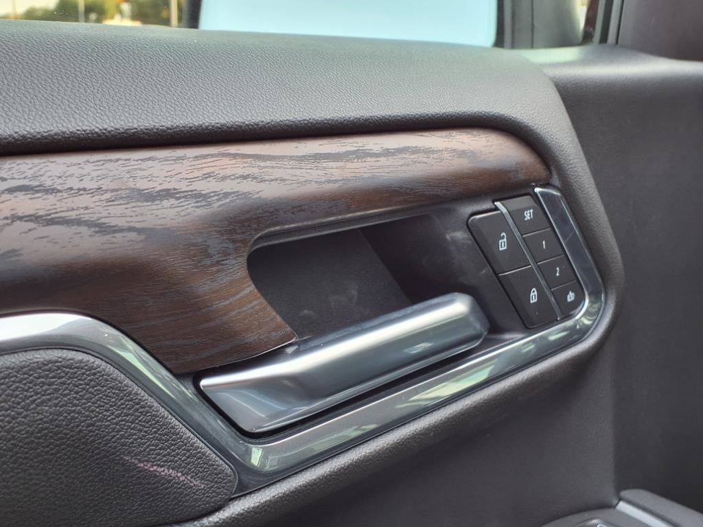 2026 GMC Sierra 1500 SLT Crew Cab Short Box RWD