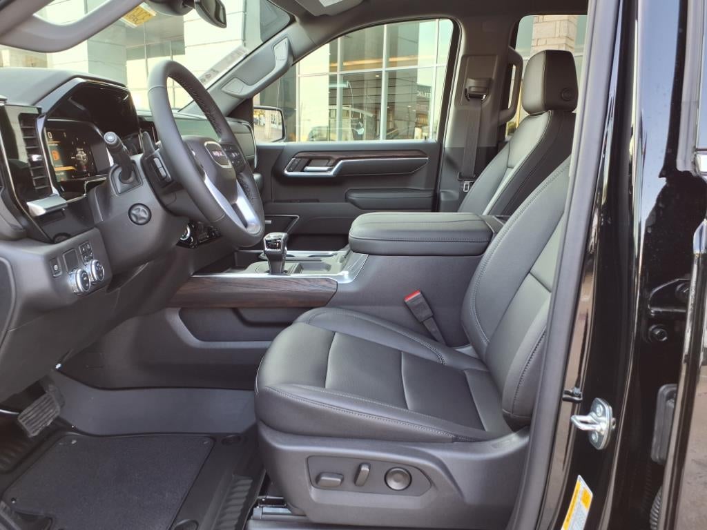 2026 GMC Sierra 1500 SLT Crew Cab Short Box RWD