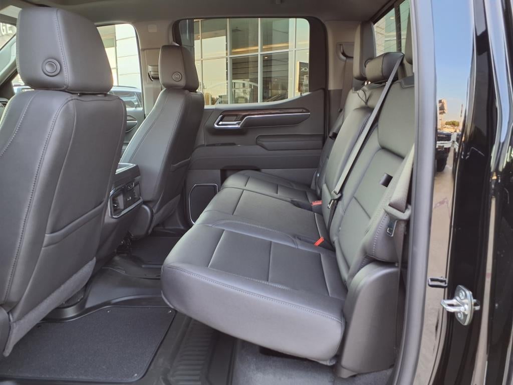 2026 GMC Sierra 1500 SLT Crew Cab Short Box RWD