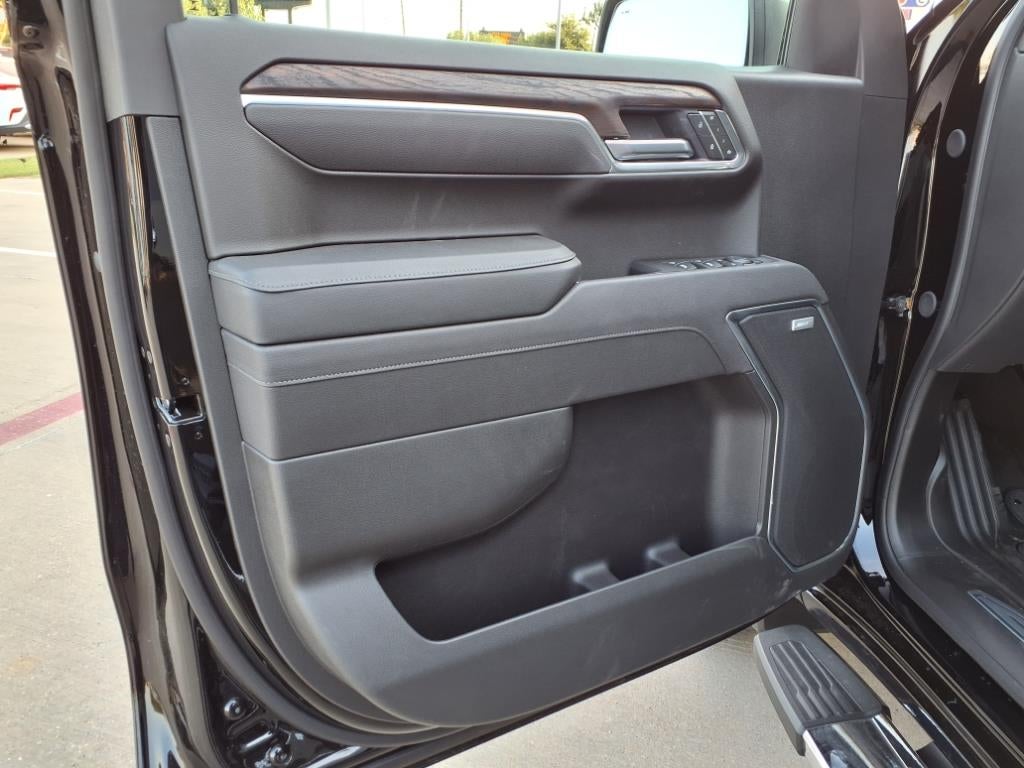 2026 GMC Sierra 1500 SLT Crew Cab Short Box RWD