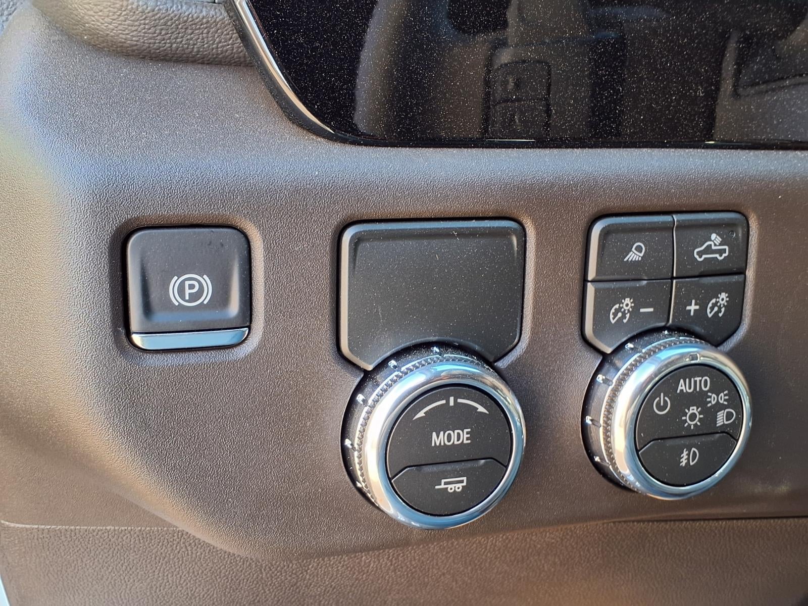2026 GMC Sierra 1500 SLT Crew Cab Short Box RWD