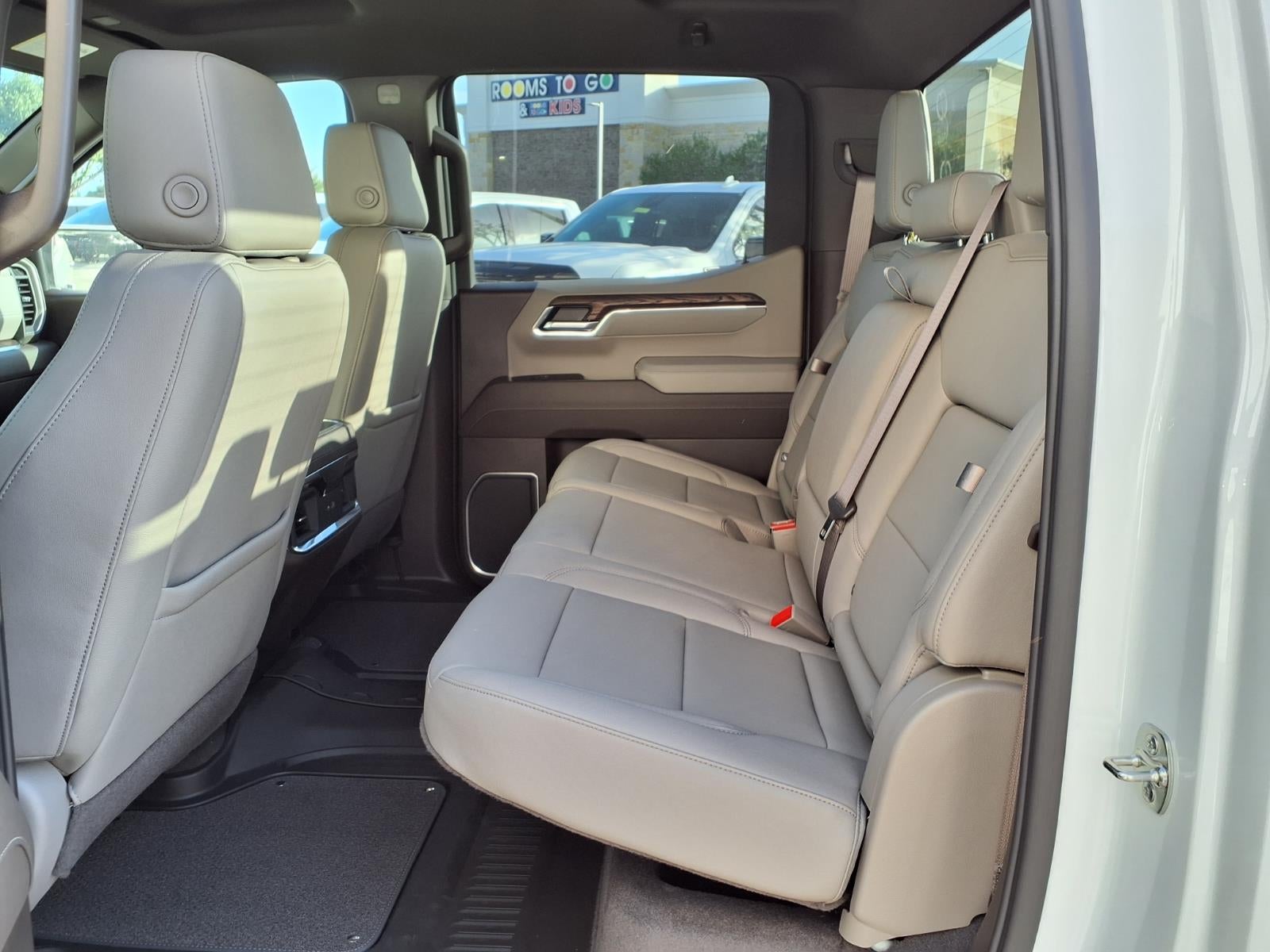 2026 GMC Sierra 1500 SLT Crew Cab Short Box RWD