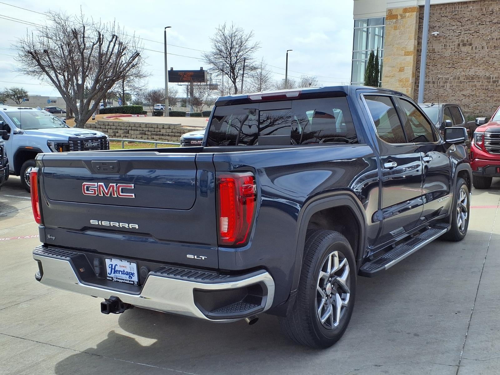 2023 GMC Sierra 1500 SLT