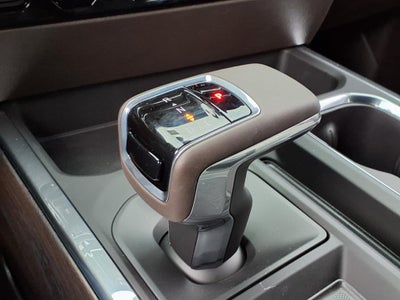 2026 GMC Sierra 1500 SLT Crew Cab Short Box RWD