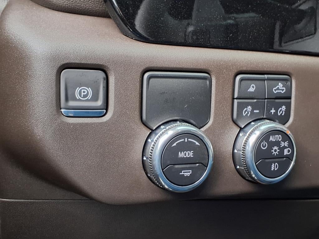 2026 GMC Sierra 1500 SLT Crew Cab Short Box RWD