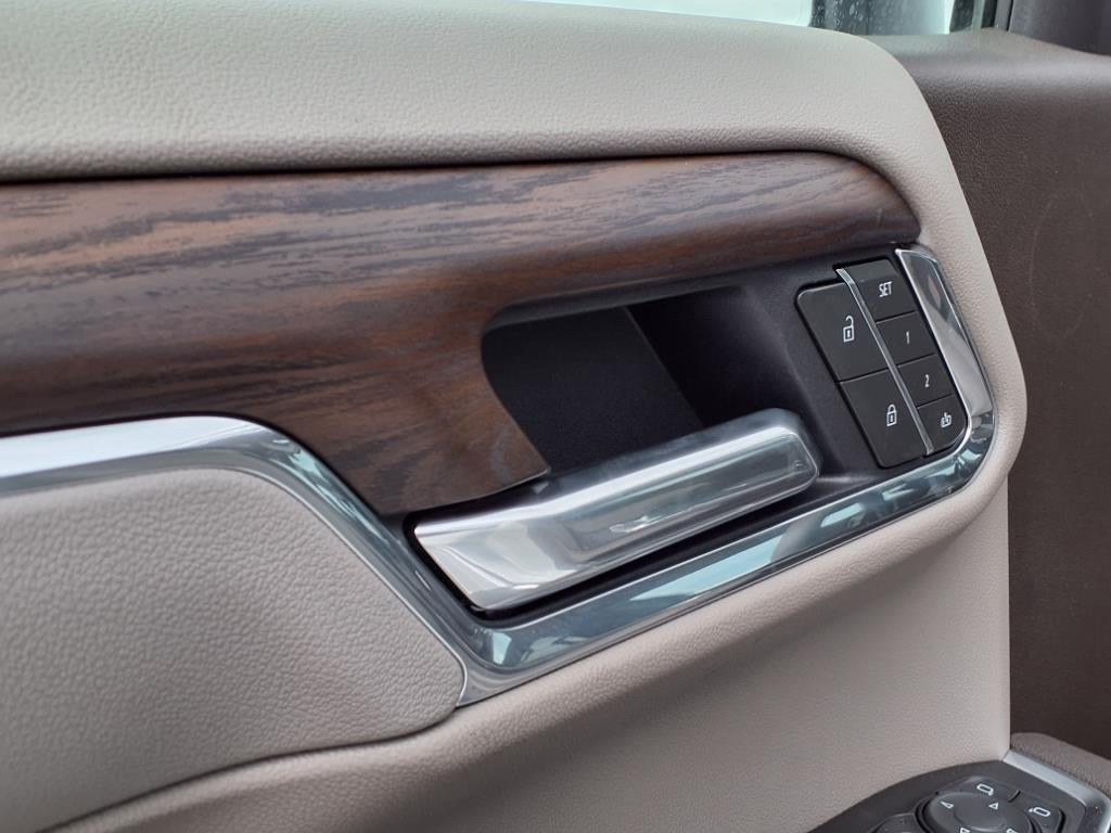 2026 GMC Sierra 1500 SLT Crew Cab Short Box RWD