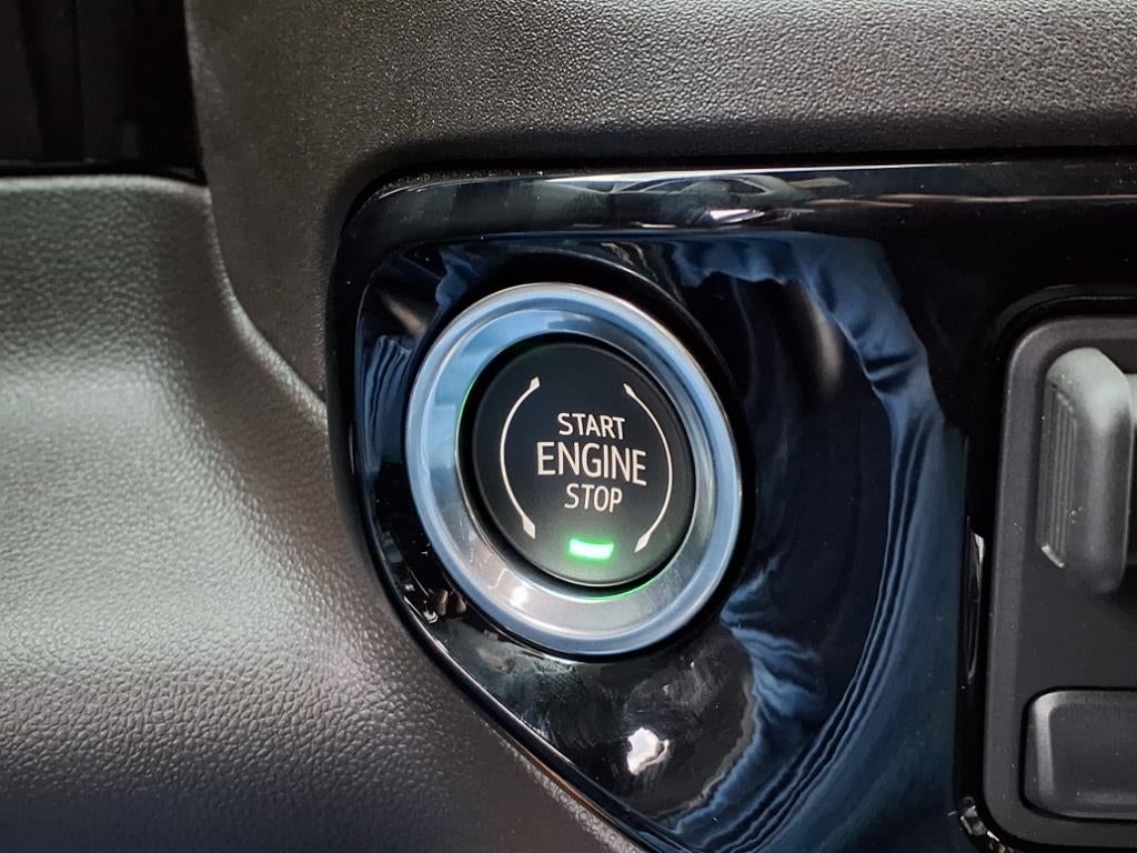 2026 GMC Sierra 1500 SLT Crew Cab Short Box RWD