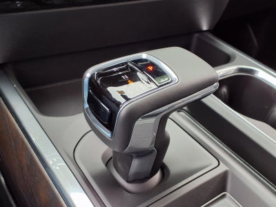 2026 GMC Sierra 1500 SLT Crew Cab Short Box RWD
