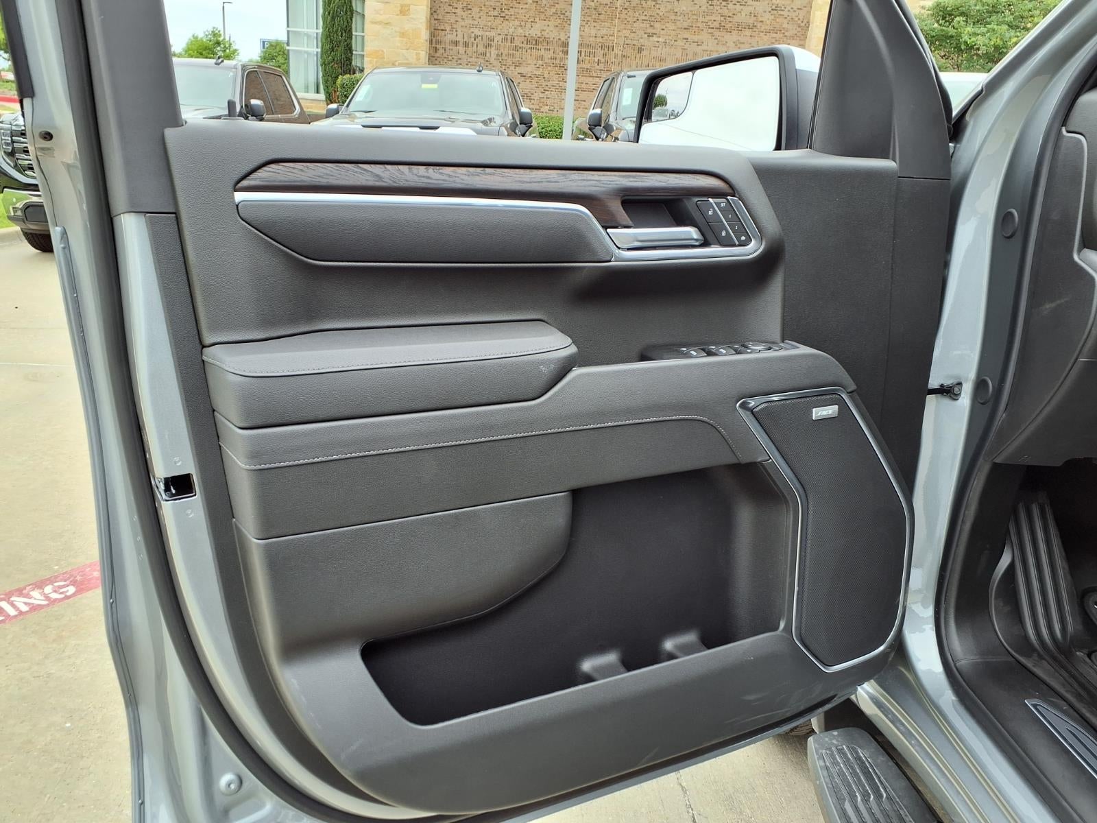 2026 GMC Sierra 1500 SLT Crew Cab Short Box RWD