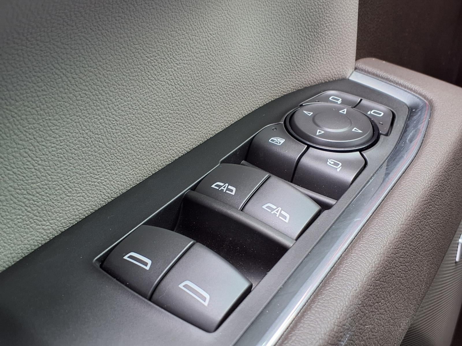 2026 GMC Sierra 1500 SLT Crew Cab Short Box RWD