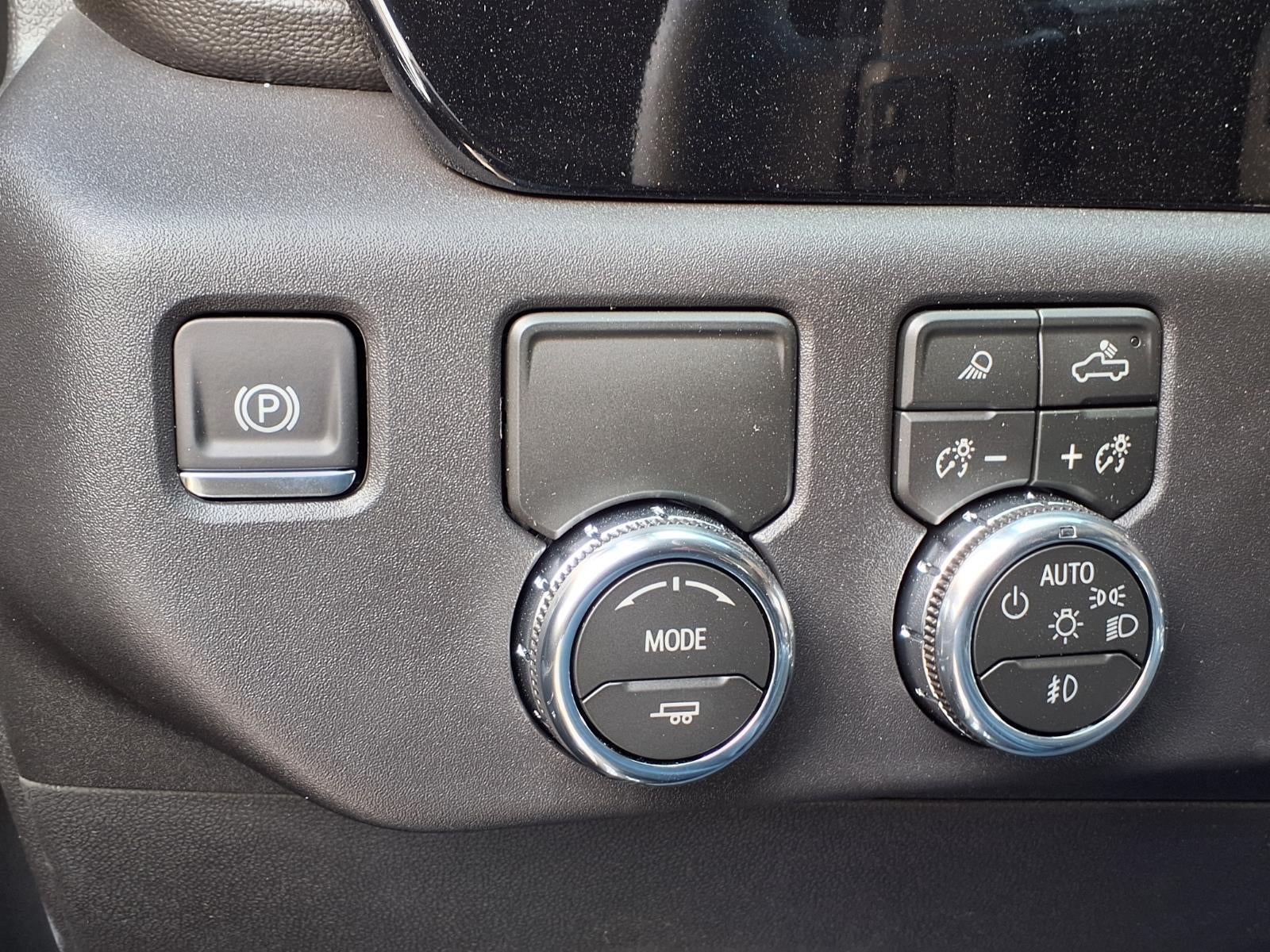 2026 GMC Sierra 1500 SLT Crew Cab Short Box RWD