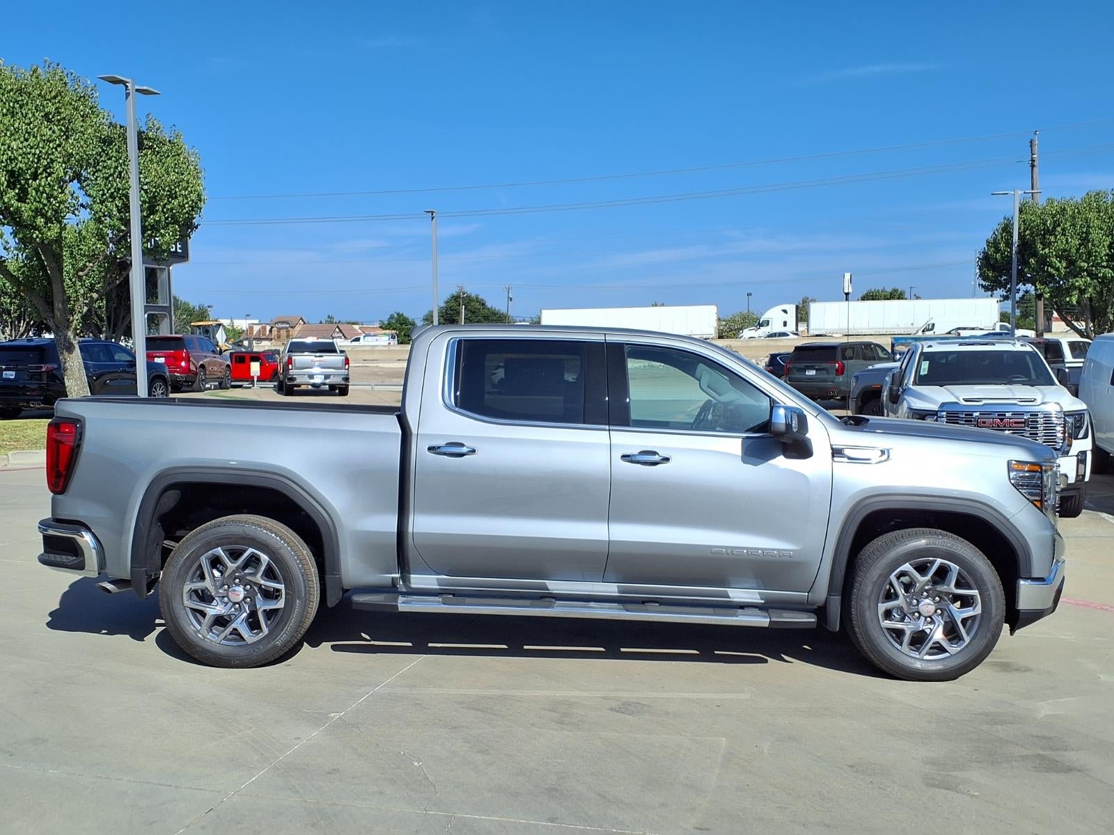 2026 GMC Sierra 1500 SLT Crew Cab Short Box RWD
