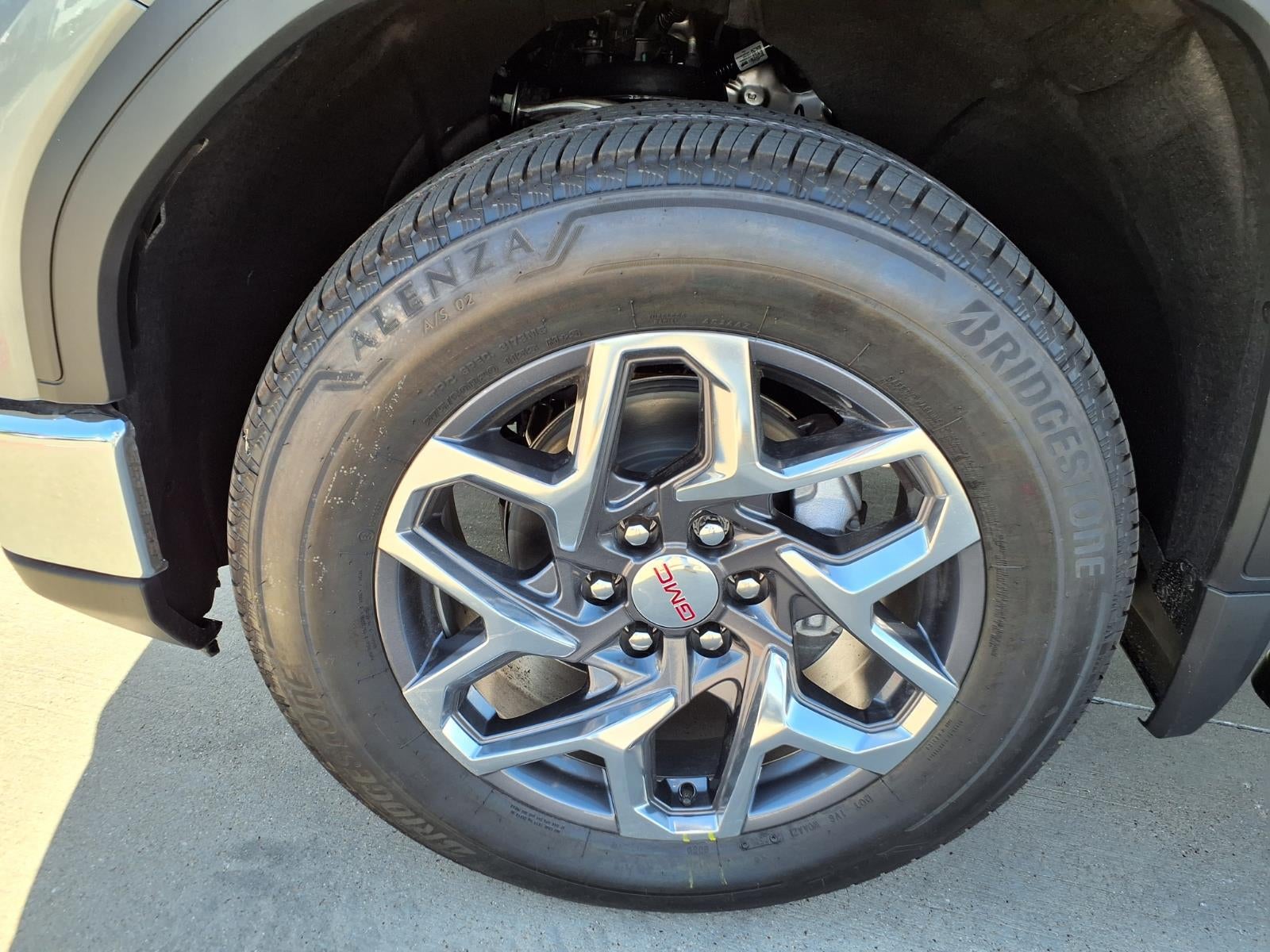 2026 GMC Sierra 1500 SLT Crew Cab Short Box RWD