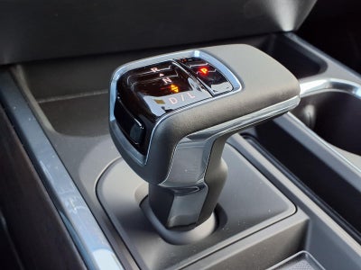 2026 GMC Sierra 1500 SLT Crew Cab Short Box RWD