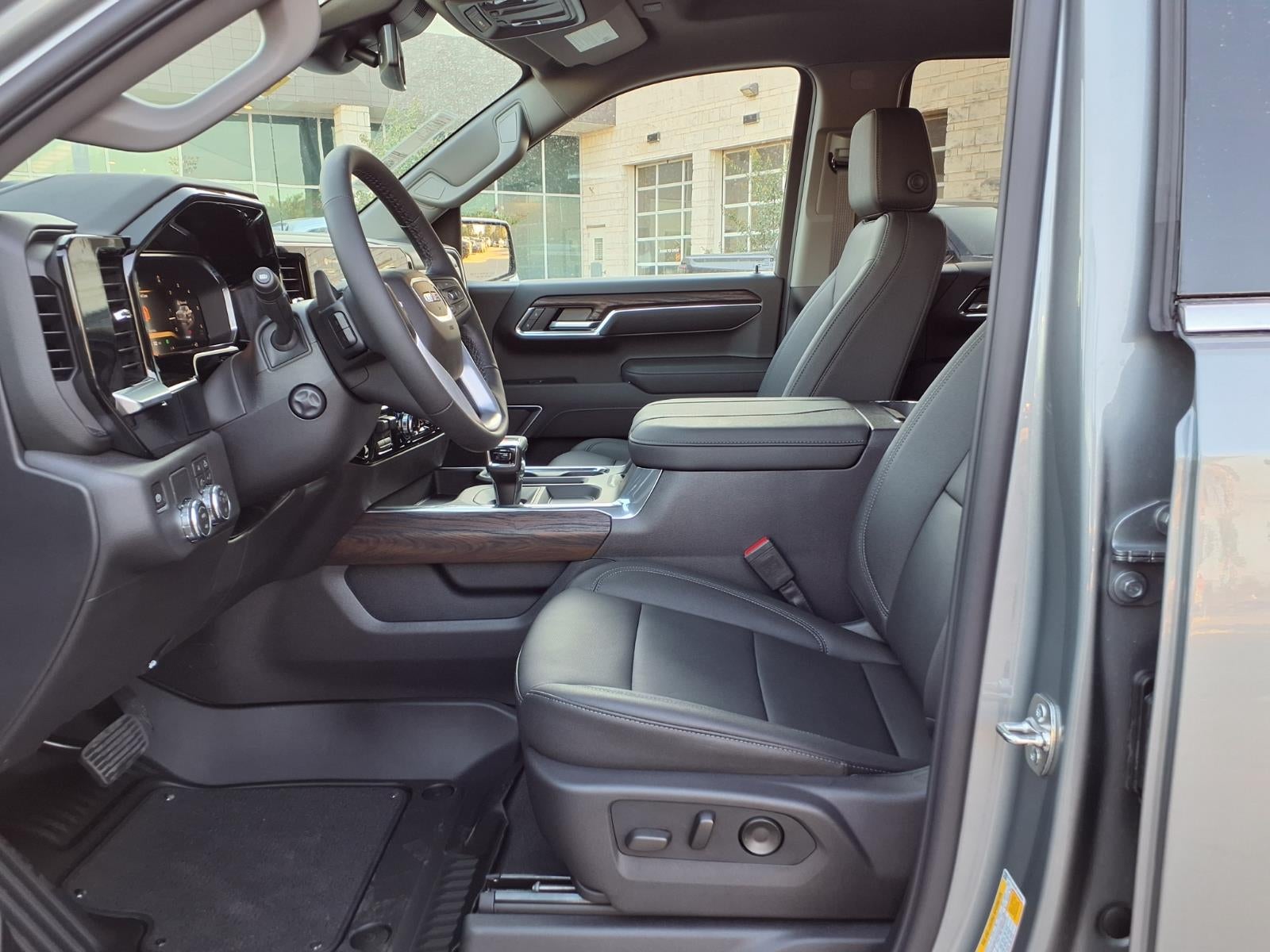 2026 GMC Sierra 1500 SLT Crew Cab Short Box RWD