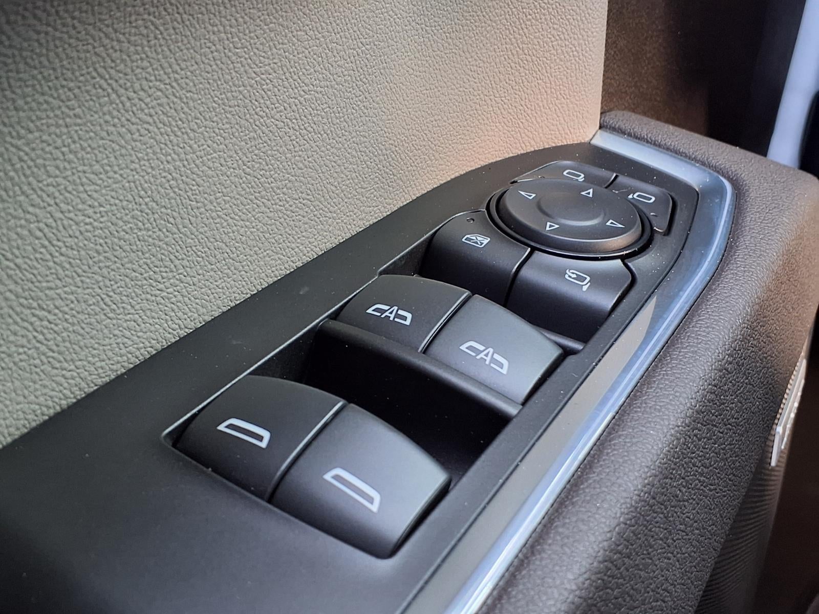 2026 GMC Sierra 1500 SLT - Photo 16