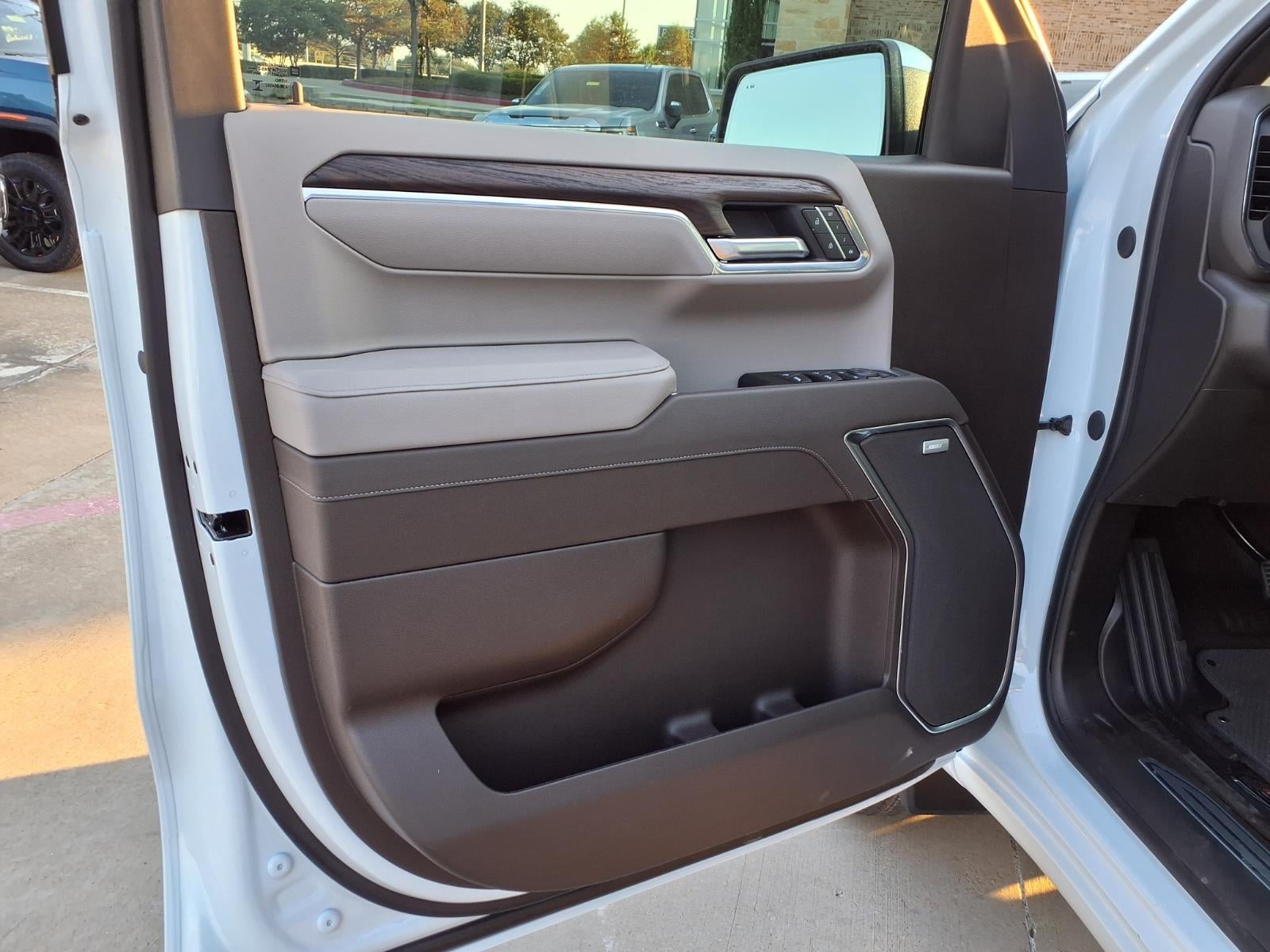 2026 GMC Sierra 1500 SLT Crew Cab Short Box RWD