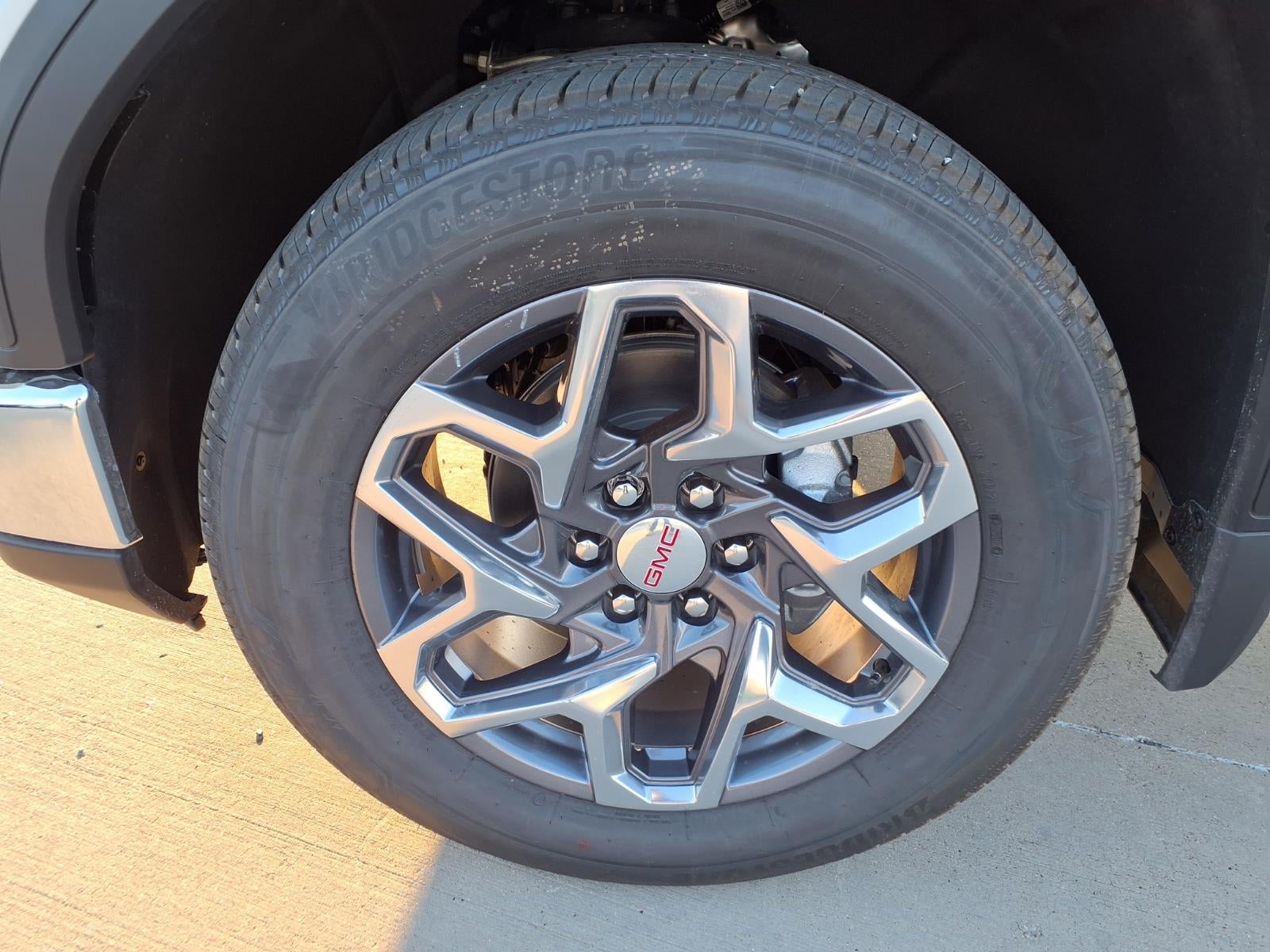 2026 GMC Sierra 1500 SLT - Photo 21