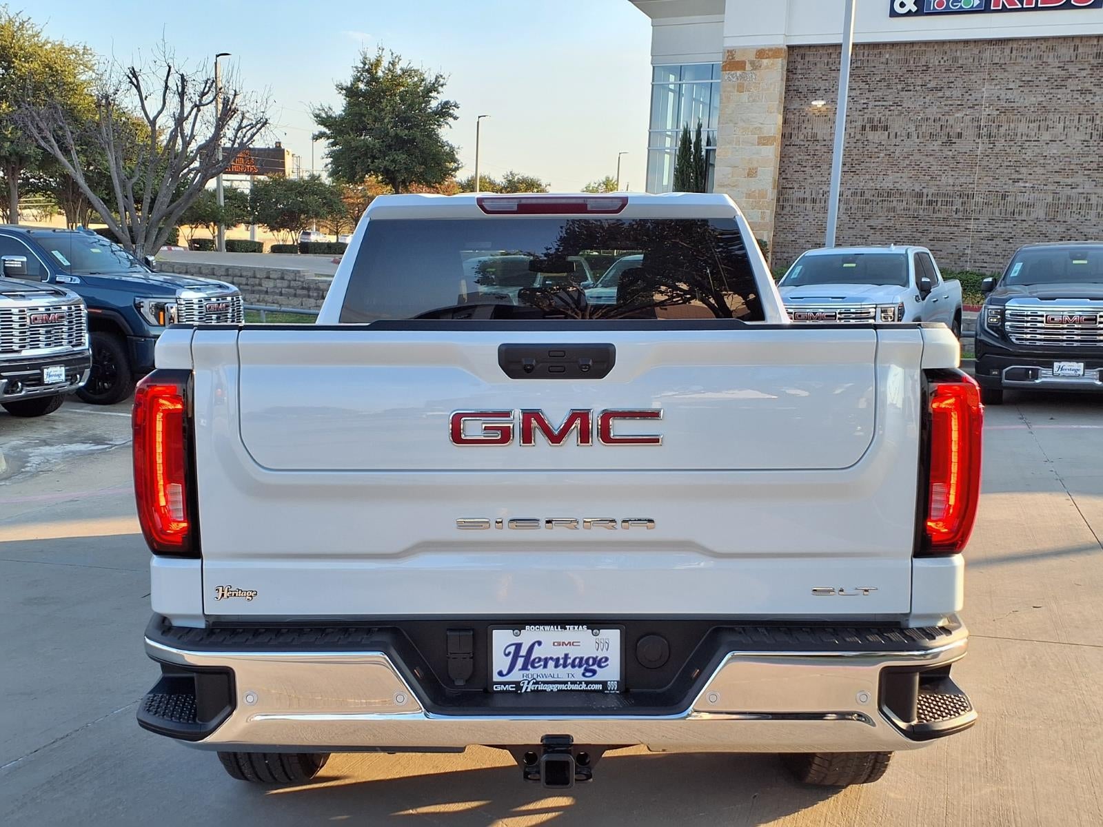 2026 GMC Sierra 1500 SLT Crew Cab Short Box RWD