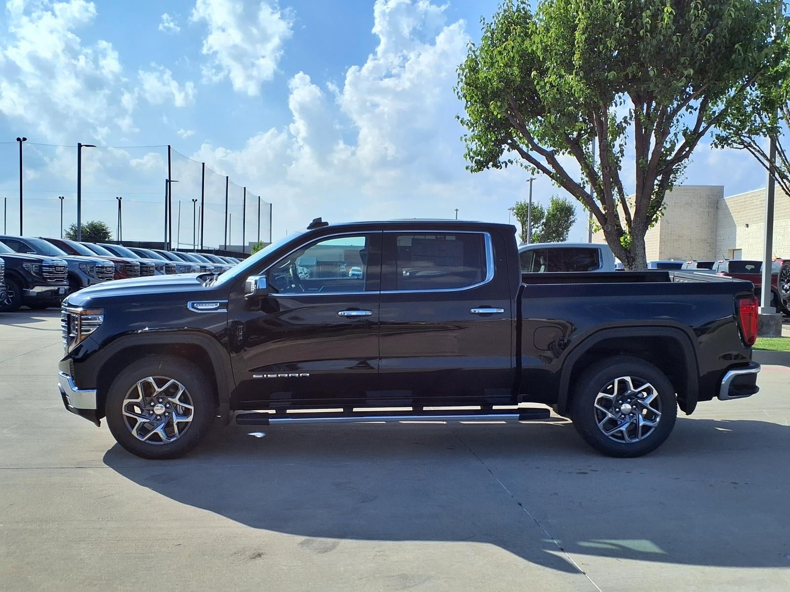 2026 GMC Sierra 1500 SLT Crew Cab Short Box RWD