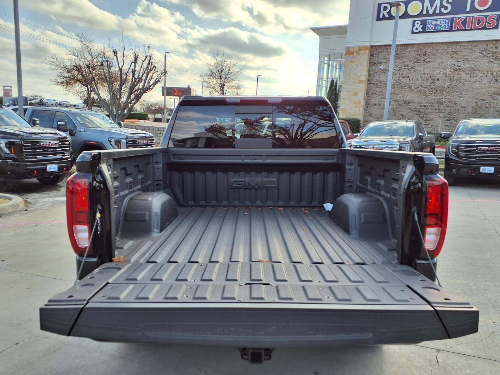 2026 GMC Sierra 1500 Elevation Crew Cab Short Box 4WD