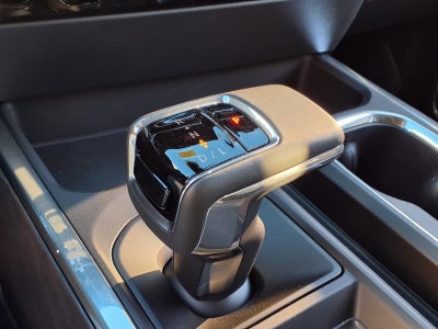 2026 GMC Sierra 1500 SLT Crew Cab Short Box 4WD