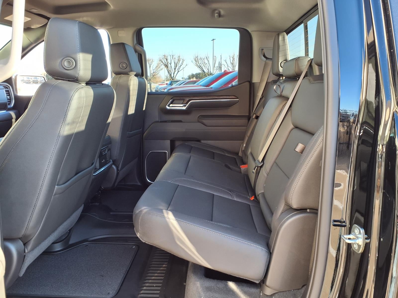 2026 GMC Sierra 1500 SLT Crew Cab Short Box 4WD