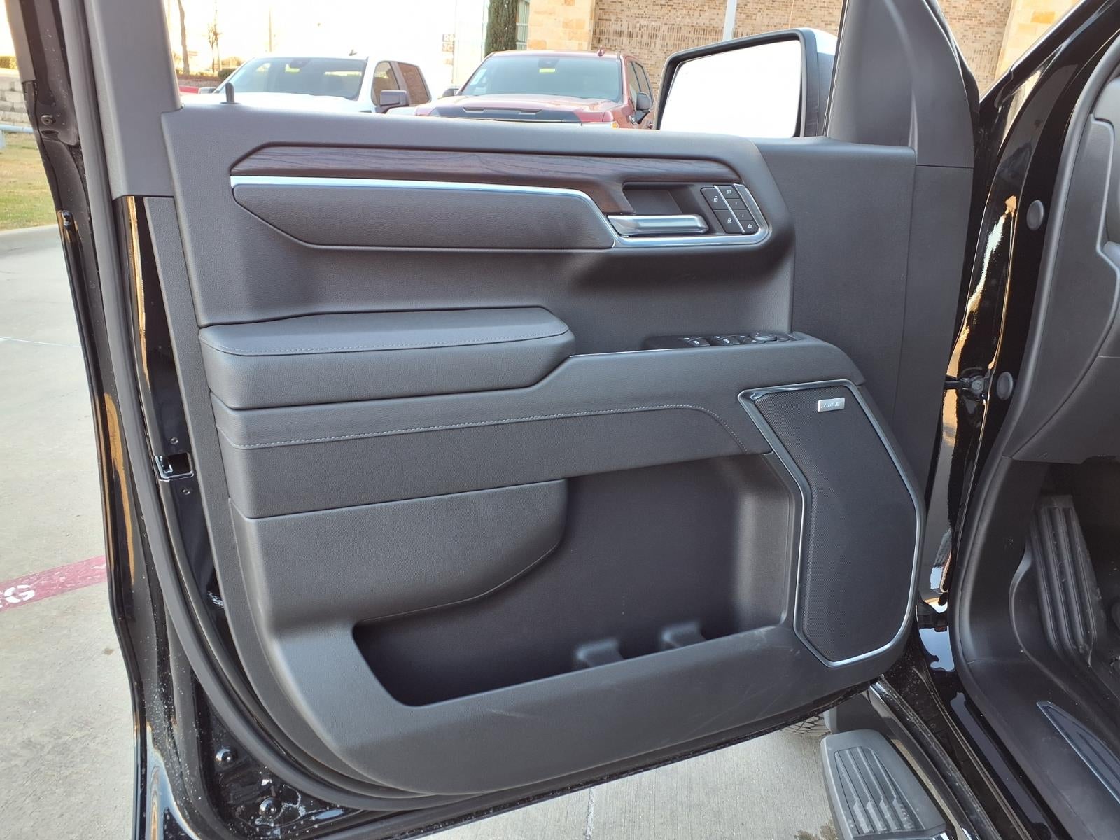 2026 GMC Sierra 1500 SLT Crew Cab Short Box 4WD