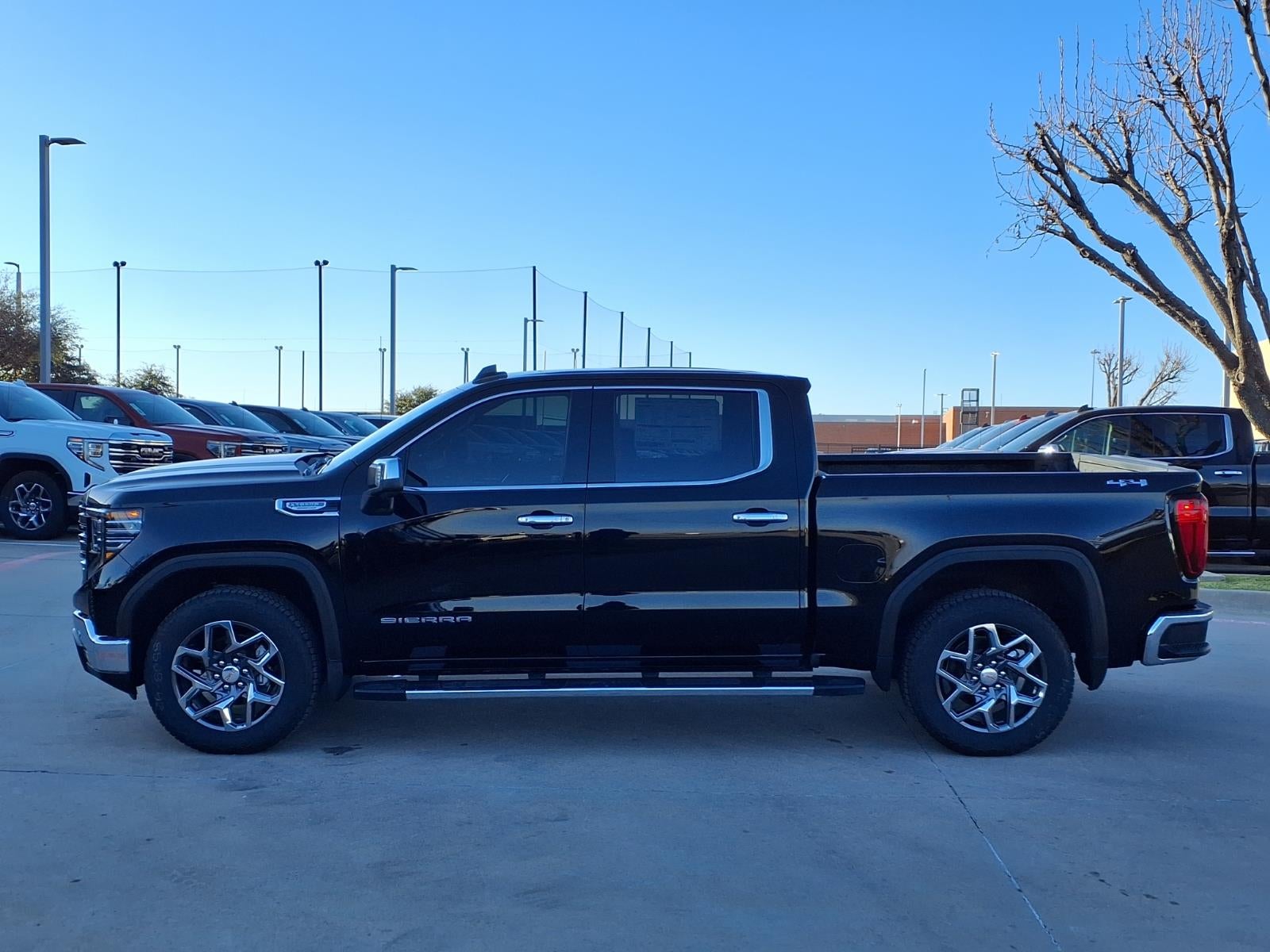 2026 GMC Sierra 1500 SLT Crew Cab Short Box 4WD