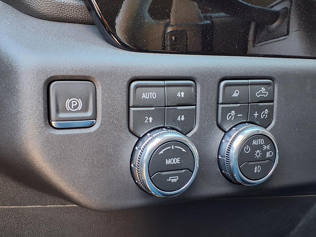 2026 GMC Sierra 1500 SLT Crew Cab Short Box 4WD