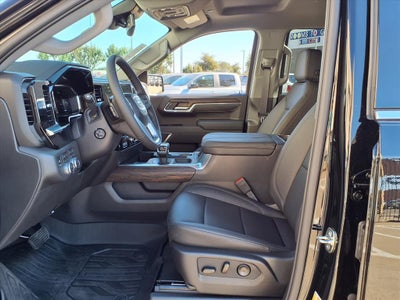 2026 GMC Sierra 1500 SLT Crew Cab Short Box 4WD