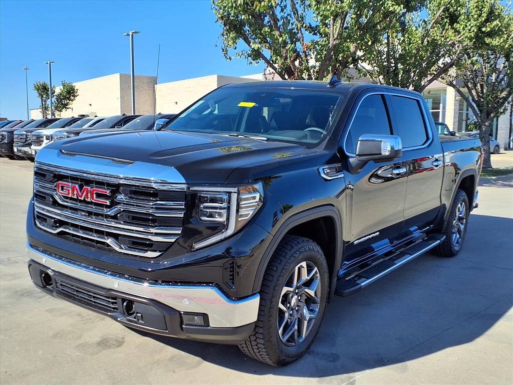 2026 GMC Sierra 1500 SLT Crew Cab Short Box 4WD