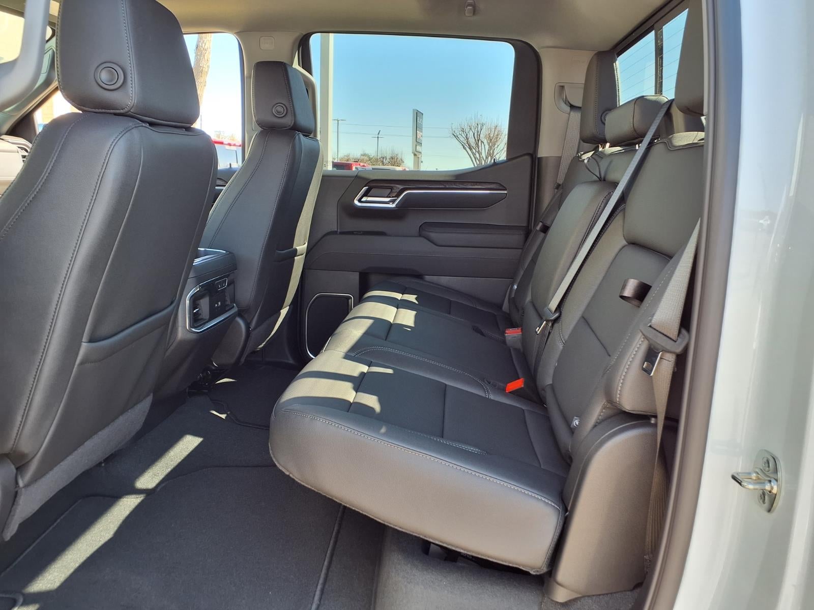 2026 GMC Sierra 1500 SLT Crew Cab Short Box 4WD