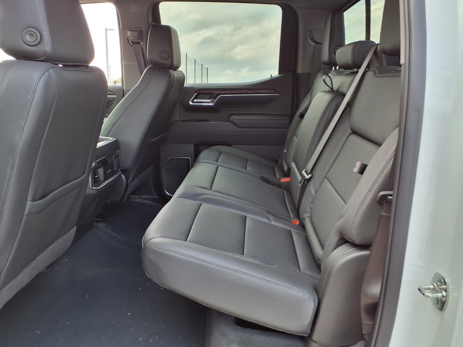 2026 GMC Sierra 1500 SLT Crew Cab Short Box 4WD