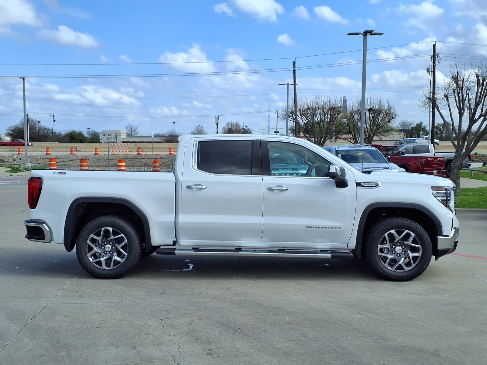 2026 GMC Sierra 1500 SLT Crew Cab Short Box 4WD