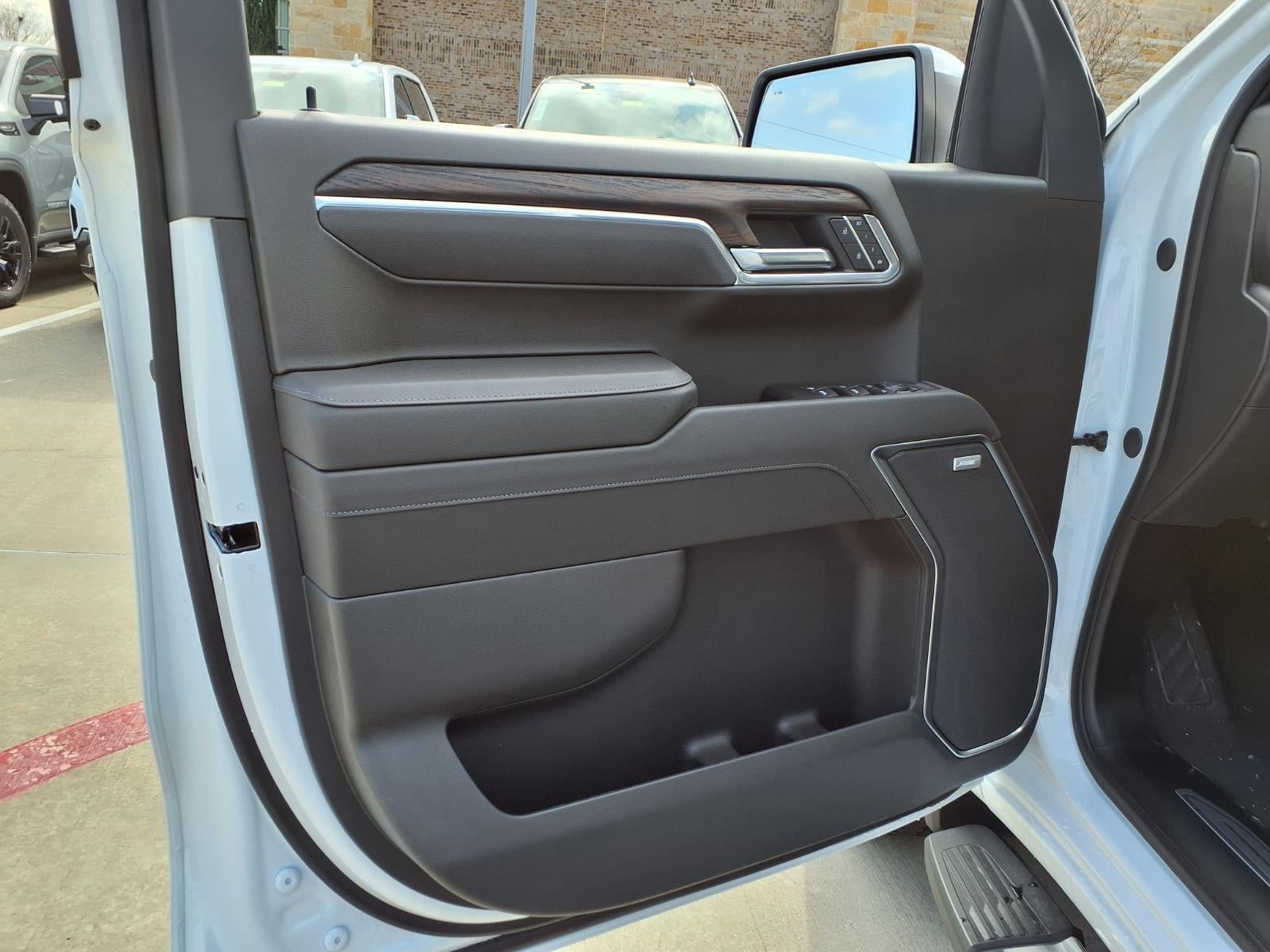 2026 GMC Sierra 1500 SLT Crew Cab Short Box 4WD