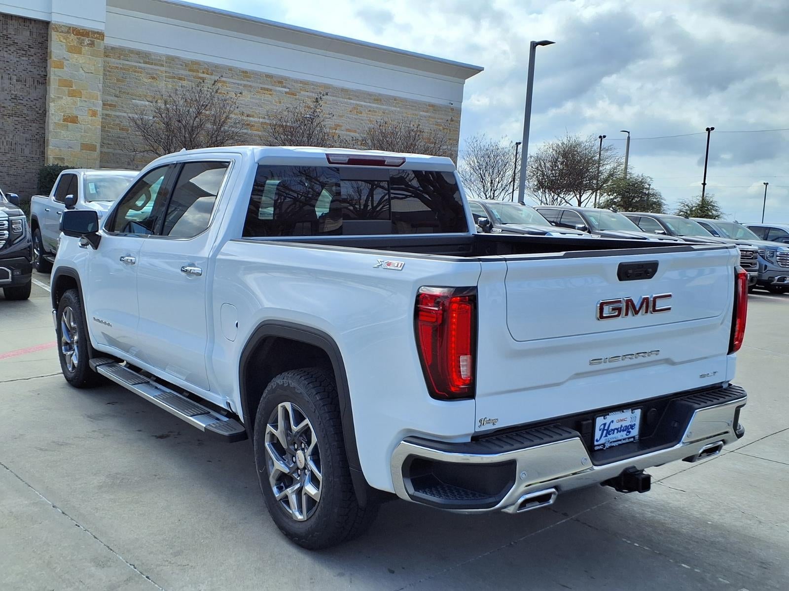 2026 GMC Sierra 1500 SLT Crew Cab Short Box 4WD