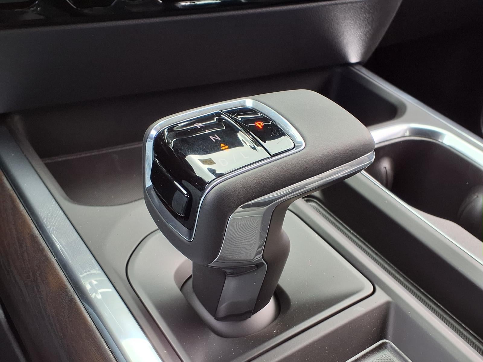 2026 GMC Sierra 1500 SLT Crew Cab Short Box 4WD