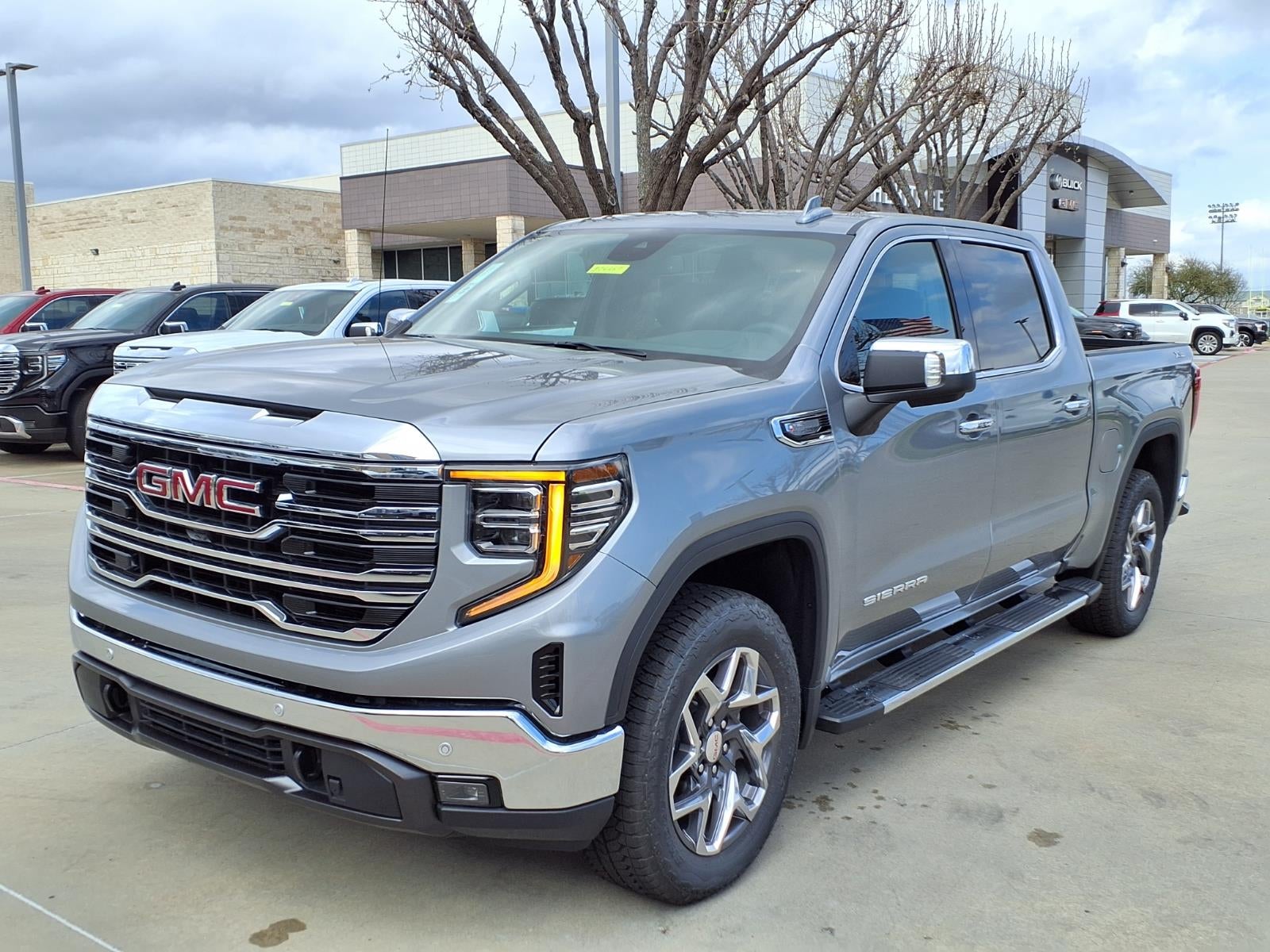 2026 GMC Sierra 1500 SLT Crew Cab Short Box 4WD