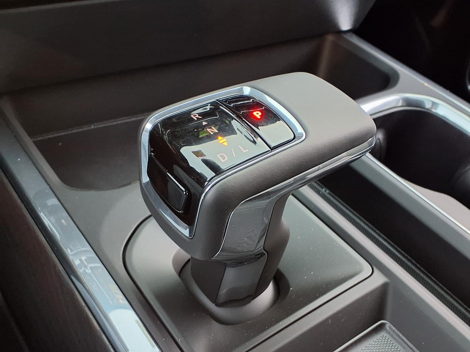 2026 GMC Sierra 1500 SLT Crew Cab Short Box 4WD