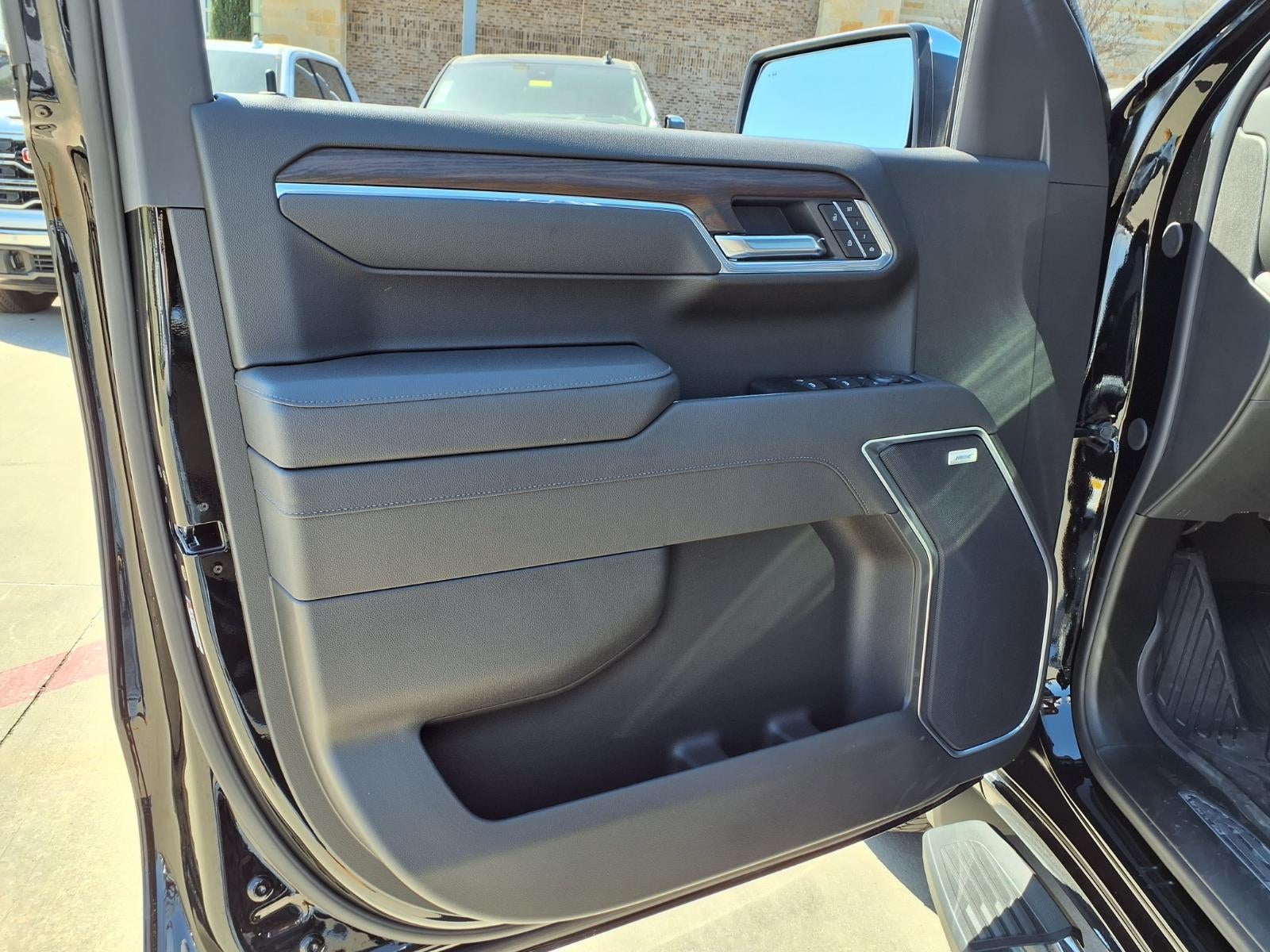 2026 GMC Sierra 1500 SLT Crew Cab Short Box 4WD