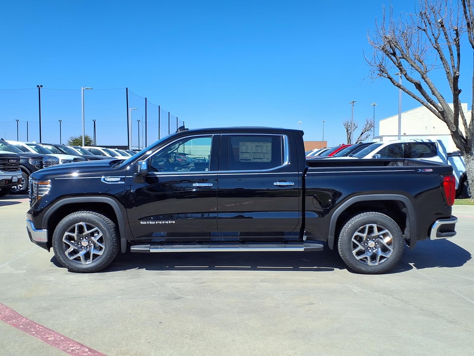 2026 GMC Sierra 1500 SLT Crew Cab Short Box 4WD