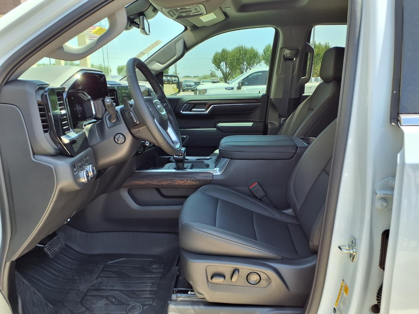2026 GMC Sierra 1500 SLT Crew Cab Short Box 4WD