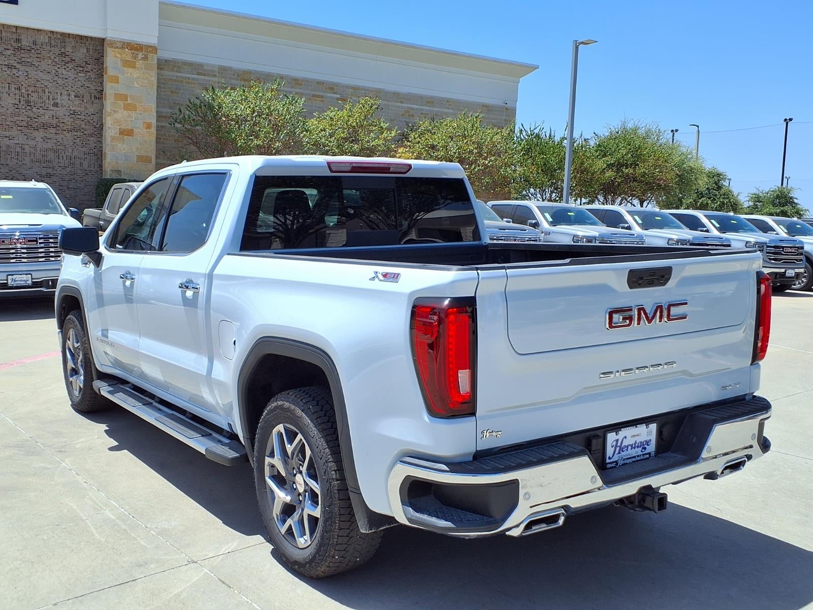 2026 GMC Sierra 1500 SLT Crew Cab Short Box 4WD