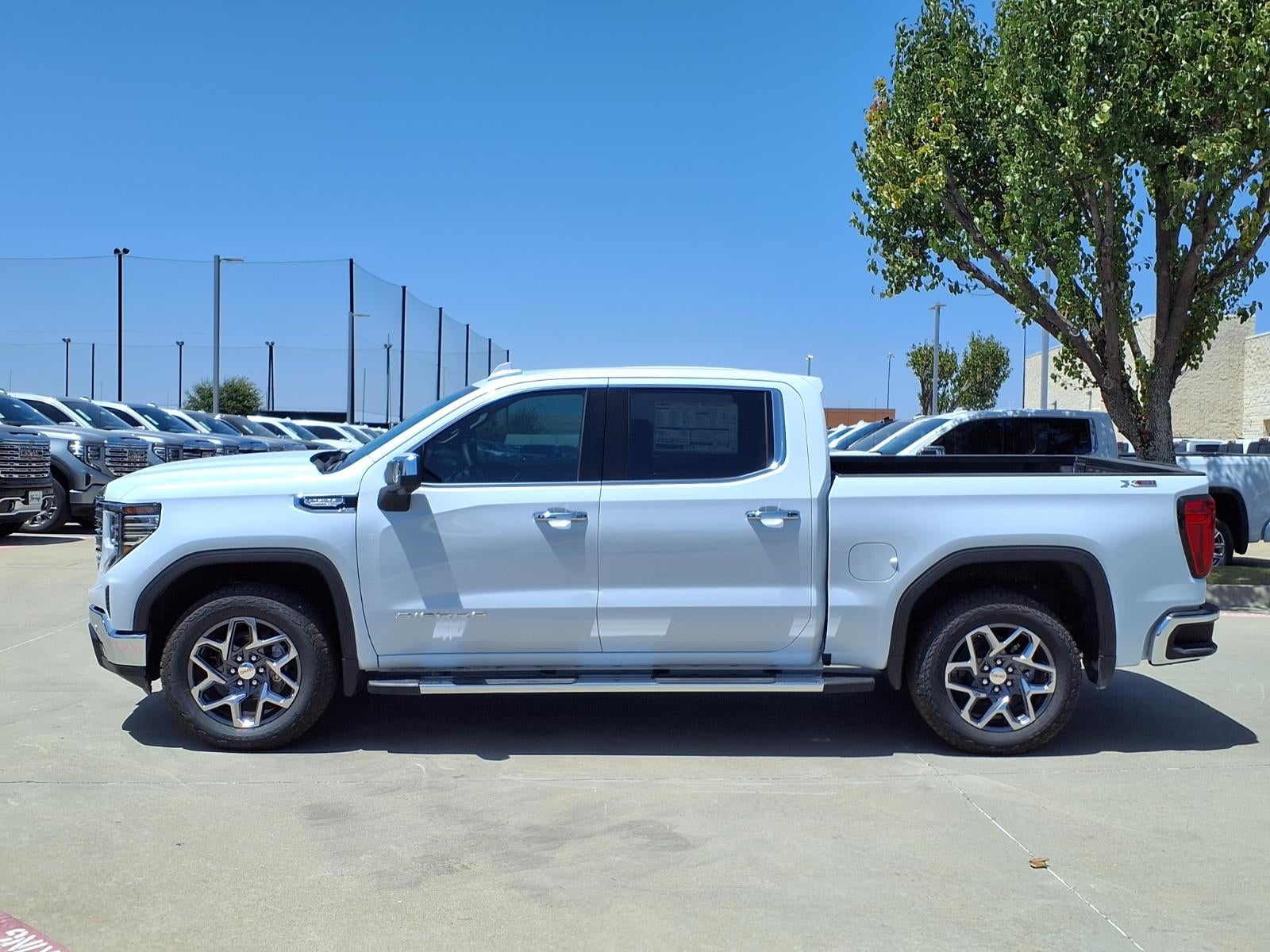 2026 GMC Sierra 1500 SLT Crew Cab Short Box 4WD